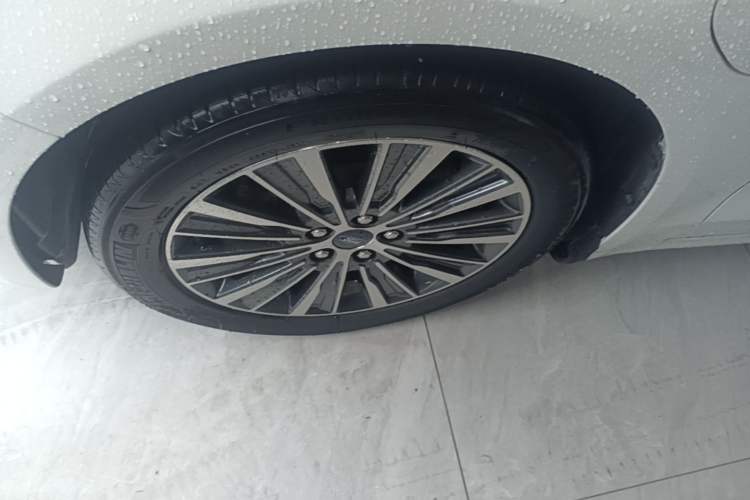 Used Ford Mondeo New Energy 2018 2.0 PHEV Smart-Controlled Fashion Edition China V Standard Left Front Wheel Hub