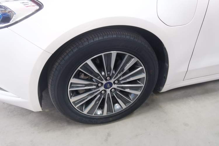 Used Ford Mondeo New Energy 2018 2.0 PHEV Zhihao Trim Left Front Wheel Hub