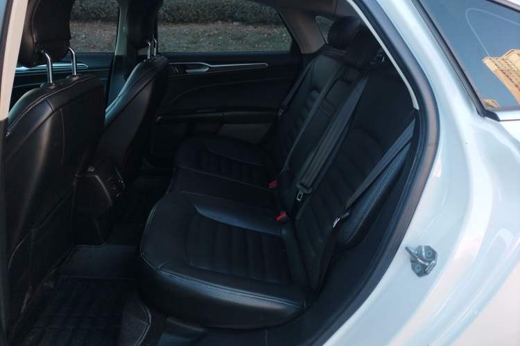 Used Ford Mondeo New Energy 2018 2.0 PHEV Zhihao Trim Left Rear Seat