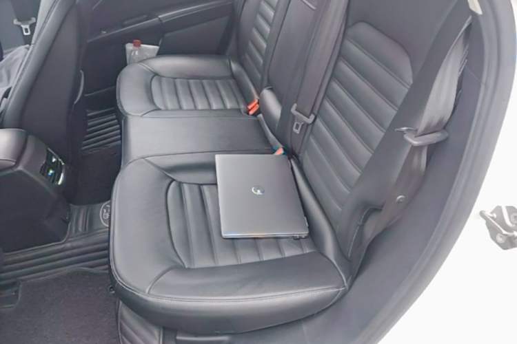 Used Ford Mondeo New Energy 2018 2.0 PHEV ZhiShang Trim Left Rear Seat