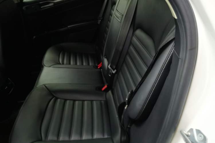 Used Ford Mondeo New Energy 2018 2.0 PHEV Zhihao Trim Left Rear Seat