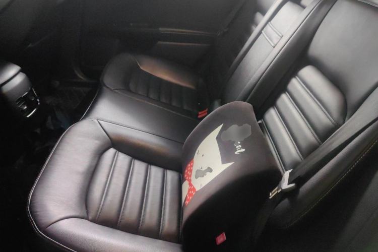 Used Ford Mondeo New Energy 2018 2.0 PHEV Smart-Controlled Fashion Edition China VI Standard Left Rear Seat