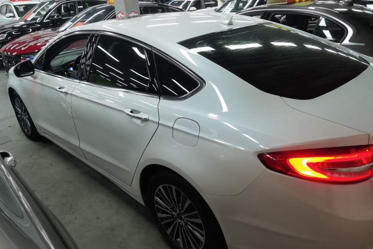 Used Ford Mondeo New Energy 2018 2.0 PHEV Zhihao Trim Left Side