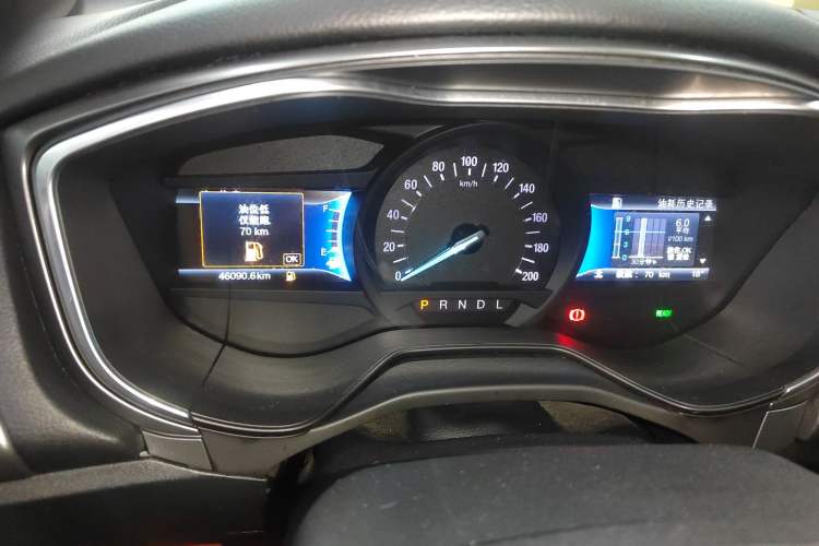 Used Ford Mondeo New Energy 2018 2.0 PHEV Smart-Controlled Fashion Edition China VI Standard Odometer Close Up