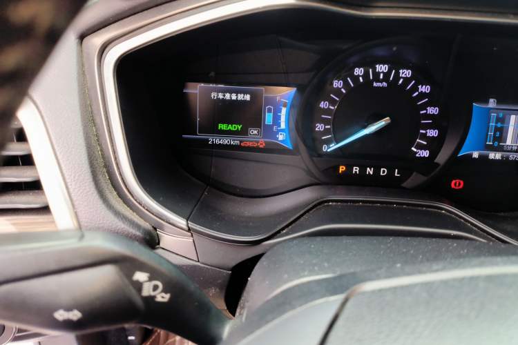 Used Ford Mondeo New Energy 2018 2.0 PHEV ZhiShang Trim Odometer Close Up