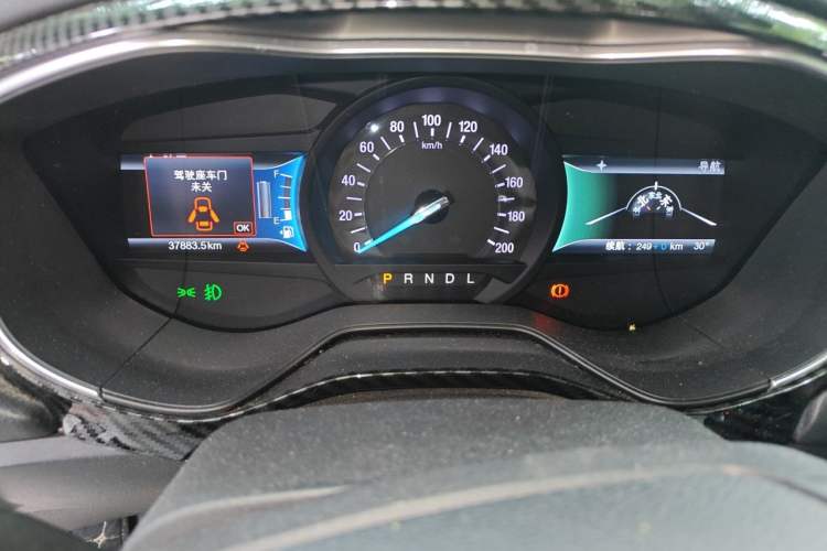 Used Ford Mondeo New Energy 2018 2.0 PHEV Zhihao Trim Odometer Close Up