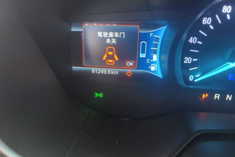 Used Ford Mondeo New Energy 2018 2.0 PHEV Smart-Controlled Fashion Edition China VI Standard Odometer Close Up