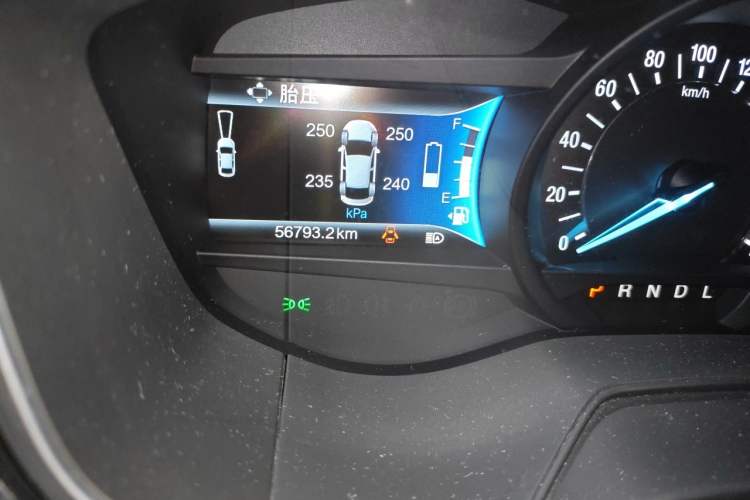 Used Ford Mondeo New Energy 2018 2.0 PHEV ZhiZun Flagship Version Odometer Close Up