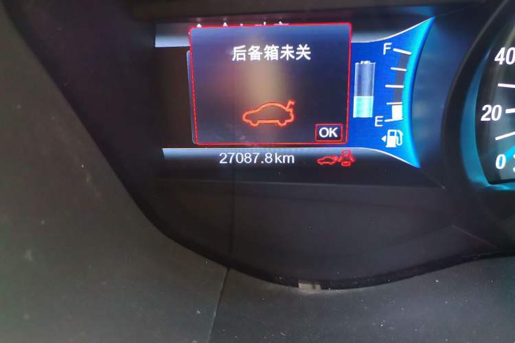 Used Ford Mondeo New Energy 2018 2.0 PHEV Smart-Controlled Fashion Edition China VI Standard Odometer Close Up