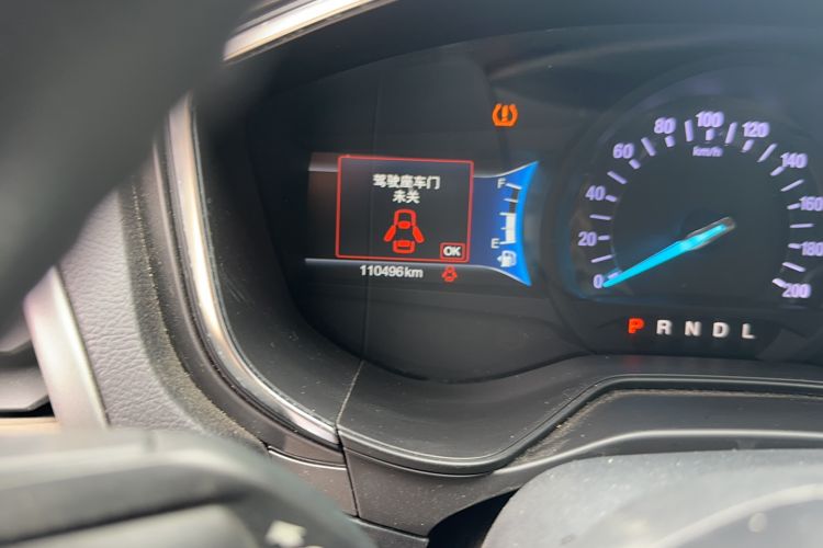 Used Ford Mondeo New Energy 2018 2.0 PHEV Smart-Controlled Fashion Edition China VI Standard Odometer Close Up