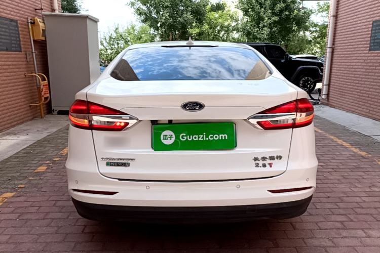 Used Ford Mondeo New Energy 2018 2.0 PHEV Smart-Controlled Fashion Edition China VI Standard Rear