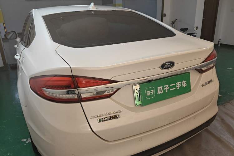 Used Ford Mondeo New Energy 2018 2.0 PHEV ZhiShang Trim Rear