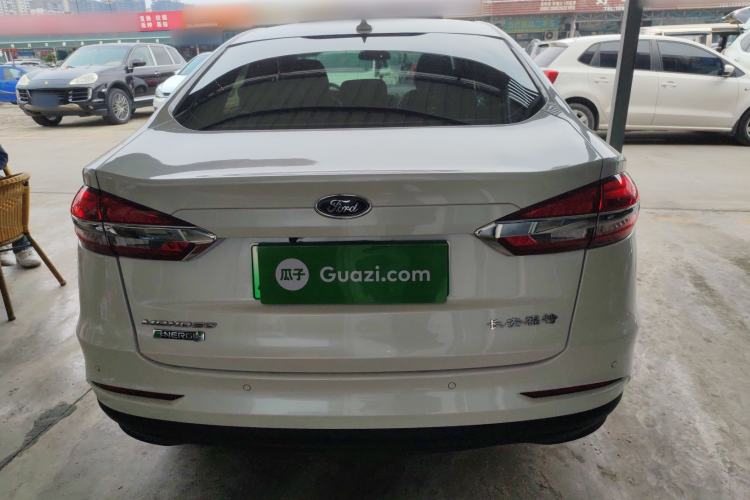 Used Ford Mondeo New Energy 2018 2.0 PHEV Smart-Controlled Fashion Edition China VI Standard Rear