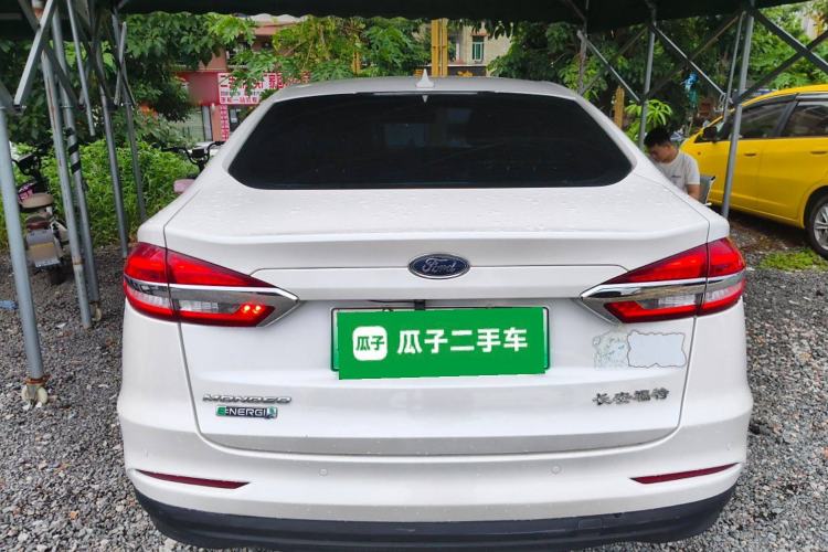 Used Ford Mondeo New Energy 2018 2.0 PHEV Smart-Controlled Fashion Edition China VI Standard Rear