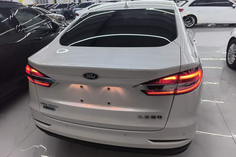 Used Ford Mondeo New Energy 2018 2.0 PHEV Smart-Controlled Fashion Edition China VI Standard Rear