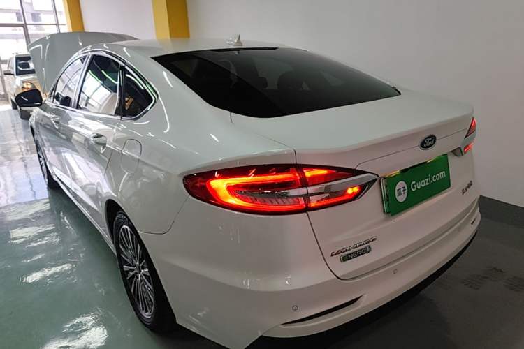 Used Ford Mondeo New Energy 2018 2.0 PHEV Smart-Controlled Fashion Edition China VI Standard Rear Left 45 Deg