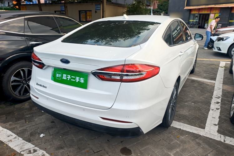 Used Ford Mondeo New Energy 2018 2.0 PHEV Smart-Controlled Fashion Edition China VI Standard Rear Right 45 Deg