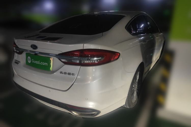 Used Ford Mondeo New Energy 2018 2.0 PHEV ZhiShang Trim Rear Right 45 Deg
