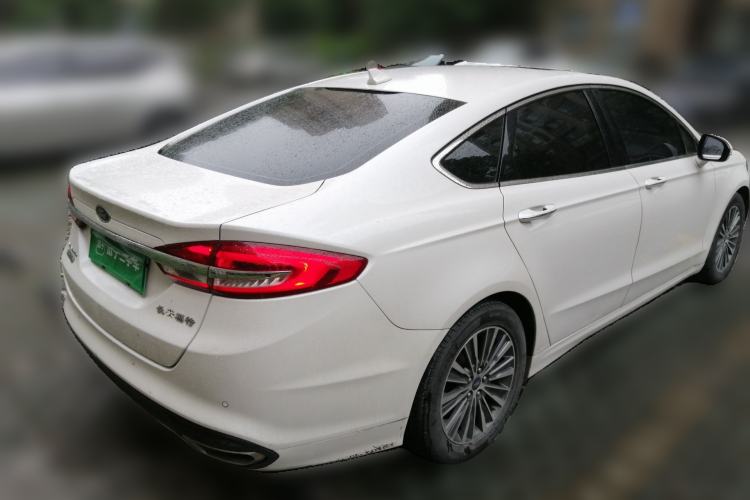Used Ford Mondeo New Energy 2018 2.0 PHEV Zhihao Trim Rear Right 45 Deg