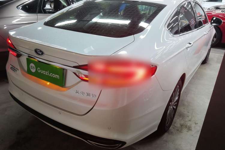 Used Ford Mondeo New Energy 2018 2.0 PHEV Zhihao Trim Rear Right 45 Deg
