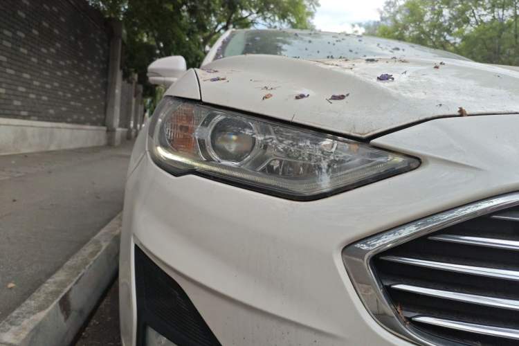 Used Ford Mondeo New Energy 2018 2.0 PHEV Smart-Controlled Fashion Edition China VI Standard Right Front Headlight