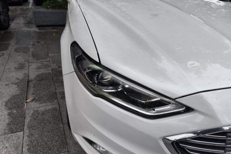 Used Ford Mondeo New Energy 2018 2.0 PHEV Zhihao Trim Right Front Headlight