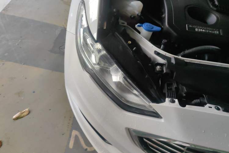 Used Ford Mondeo New Energy 2018 2.0 PHEV Smart-Controlled Fashion Edition China VI Standard Right Front Headlight