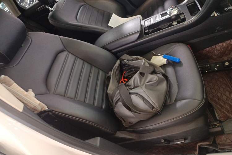 Used Ford Mondeo New Energy 2018 2.0 PHEV Smart-Control Luxury Version China VI Standard Right Front Seat