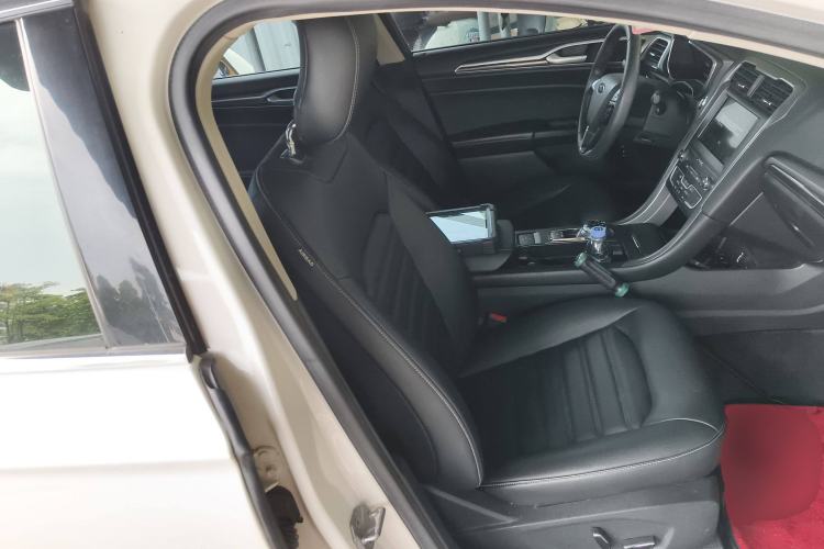 Used Ford Mondeo New Energy 2018 2.0 PHEV Smart-Controlled Fashion Edition China VI Standard Right Front Seat