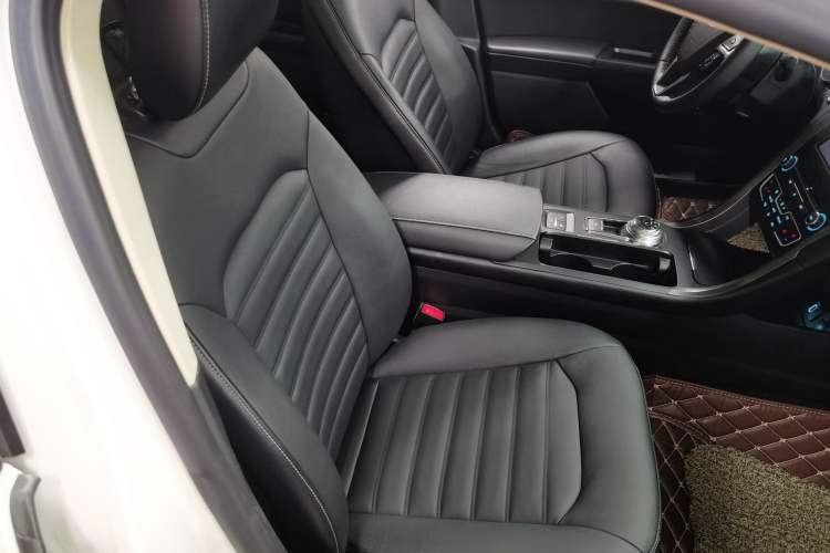 Used Ford Mondeo New Energy 2018 2.0 PHEV Zhihao Trim Right Front Seat