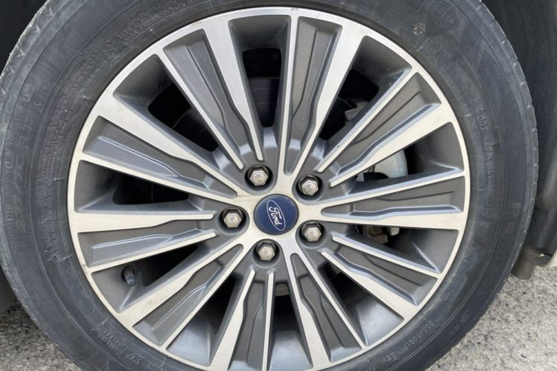 Used Ford Mondeo New Energy 2018 2.0 PHEV Smart-Controlled Fashion Edition China V Standard Right Rear Wheel Hub
