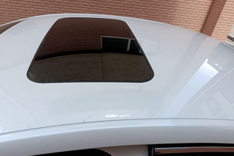 Used Ford Mondeo New Energy 2018 2.0 PHEV Smart-Controlled Fashion Edition China VI Standard Roof