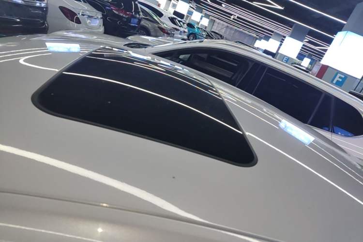 Used Ford Mondeo New Energy 2018 2.0 PHEV Smart-Controlled Fashion Edition China VI Standard Roof