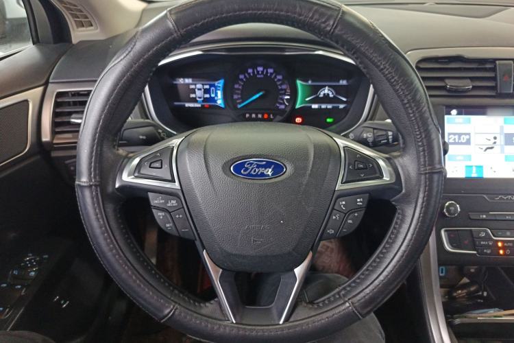 Used Ford Mondeo New Energy 2018 2.0 PHEV Smart-Control Luxury Version China VI Standard Steering Wheel