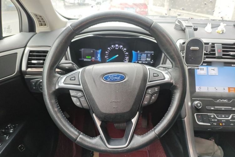 Used Ford Mondeo New Energy 2018 2.0 PHEV Smart-Controlled Fashion Edition China VI Standard Steering Wheel