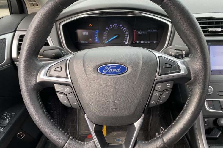 Used Ford Mondeo New Energy 2018 2.0 PHEV Smart-Controlled Fashion Edition China V Standard Steering Wheel