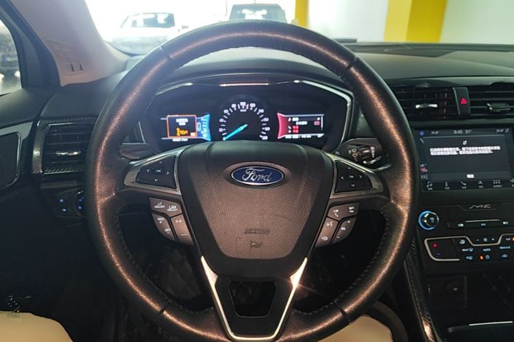 Used Ford Mondeo New Energy 2018 2.0 PHEV Smart-Controlled Fashion Edition China VI Standard Steering Wheel