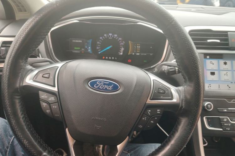 Used Ford Mondeo New Energy 2018 2.0 PHEV Smart-Controlled Fashion Edition China VI Standard Steering Wheel