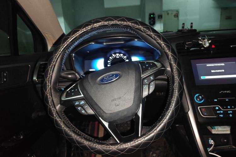 Used Ford Mondeo New Energy 2018 2.0 PHEV Smart-Controlled Fashion Edition China VI Standard Steering Wheel