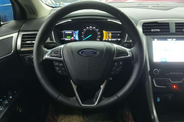 Used Ford Mondeo New Energy 2018 2.0 PHEV Zhihao Trim Steering Wheel