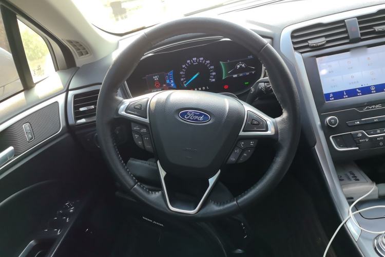 Used Ford Mondeo New Energy 2018 2.0 PHEV Smart-Controlled Fashion Edition China VI Standard Steering Wheel