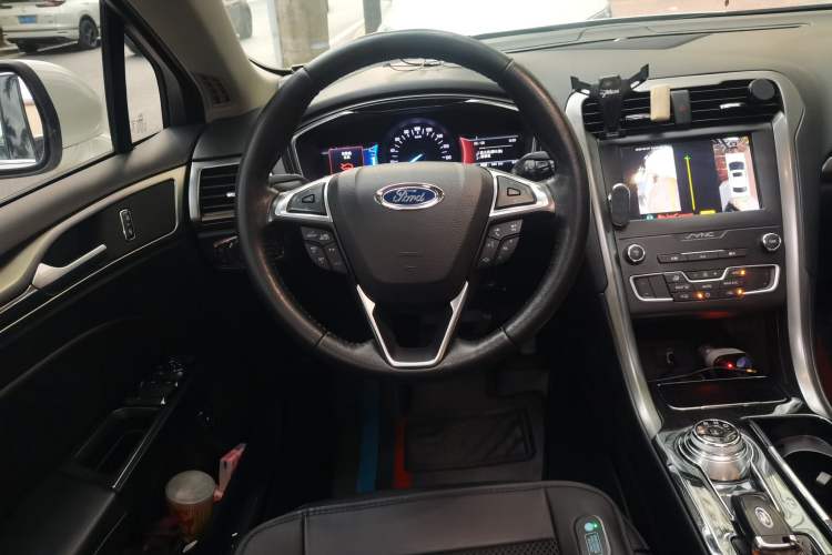 Used Ford Mondeo New Energy 2018 2.0 PHEV Smart-Controlled Fashion Edition China V Standard Steering Wheel