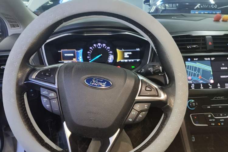 Used Ford Mondeo New Energy 2018 2.0 PHEV Smart-Controlled Fashion Edition China VI Standard Steering Wheel