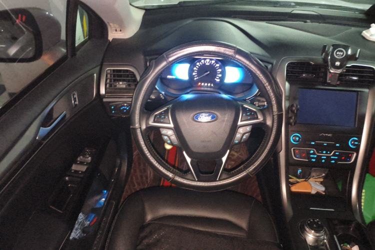 Used Ford Mondeo New Energy 2018 2.0 PHEV Smart-Control Luxury Version China VI Standard Steering Wheel