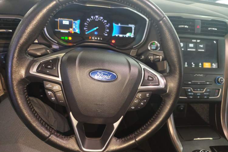 Used Ford Mondeo New Energy 2018 2.0 PHEV Smart-Controlled Fashion Edition China V Standard Steering Wheel