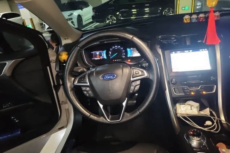 Used Ford Mondeo New Energy 2018 2.0 PHEV Smart-Controlled Fashion Edition China V Standard Steering Wheel