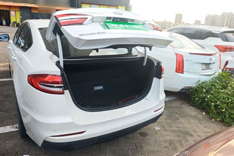 Used Ford Mondeo New Energy 2018 2.0 PHEV Smart-Controlled Fashion Edition China VI Standard Trunk