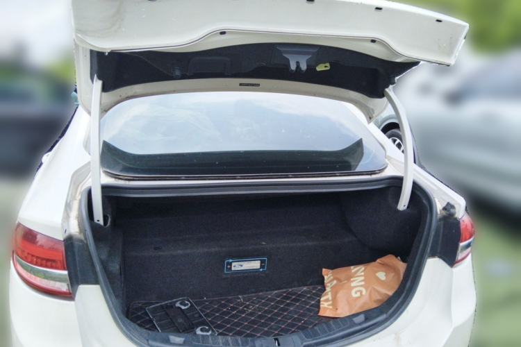 Used Ford Mondeo New Energy 2018 2.0 PHEV ZhiShang Trim Trunk