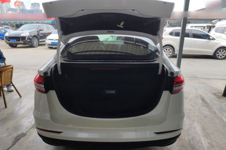 Used Ford Mondeo New Energy 2018 2.0 PHEV Smart-Controlled Fashion Edition China VI Standard Trunk