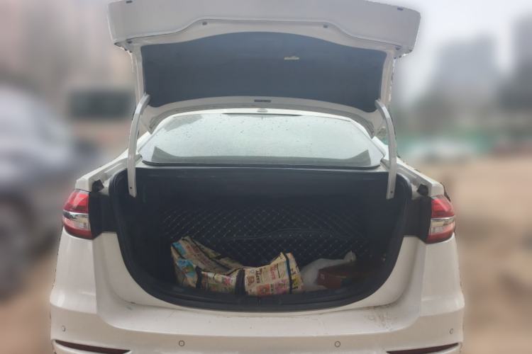 Used Ford Mondeo New Energy 2018 2.0 PHEV Smart-Controlled Fashion Edition China VI Standard Trunk